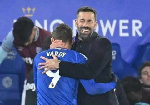 Van Nistelrooy tạo nên lịch sử Premier League cùng Leicester City