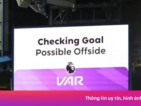 FA Cup dậy sóng vì VAR