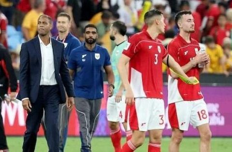 Đội tuyển Indonesia “gỡ ngòi nổ” sa thải HLV Kluivert