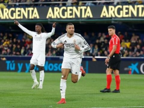 Kylian Mbappe: Thách thức Cristiano Ronaldo và các huyền thoại