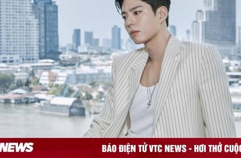 ‘Chàng quýt’ Park Bo Gum: 15 tuổi gánh nợ thay bố, bị đồn hẹn hò Song Hye Kyo