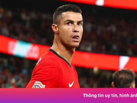 Ronaldo đáp trả Hojlund