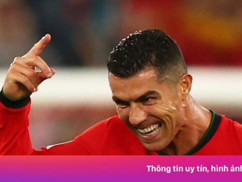 ‘Bồ Đào Nha nguy cơ sụp đổ khi Ronaldo giải nghệ’