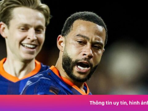 Depay trước ngưỡng cửa lịch sử