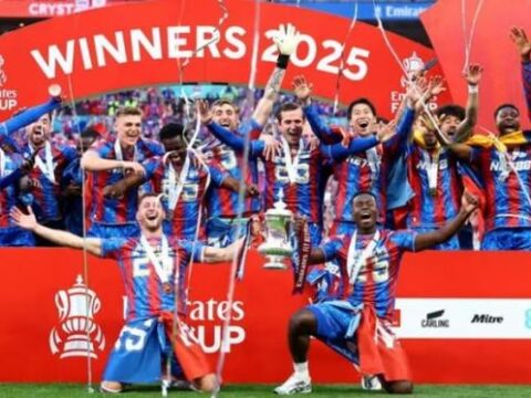 Tạo “cú sốc” tại FA Cup, Crystal Palace lần đầu có danh hiệu sau 119 năm
