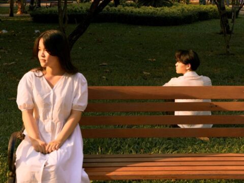 5 cách nhanh nhất giúp bạn thoát khỏi nỗi đau của một mối quan hệ “đổ vỡ”