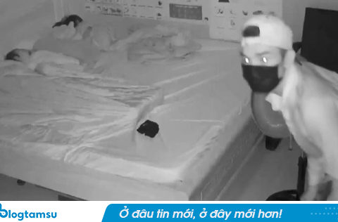 Mở camera xem cảnh lúc 3h sáng, người phụ nữ rụng rời vì thấy trộm lẻn vào