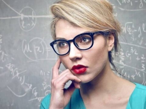 Người khôn ngoan luôn dửng dưng 3 điều này: Càng im lặng càng giàu có, phúc lộc tự đến