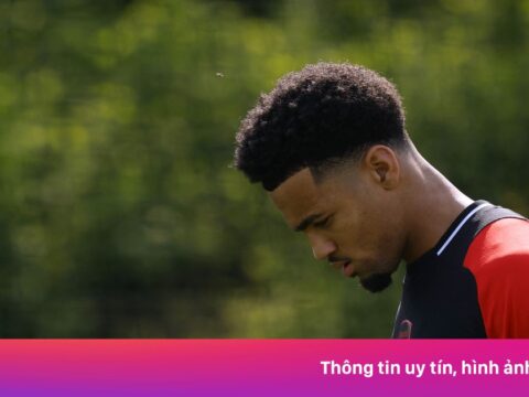 Tài năng trẻ Arsenal đổi đời