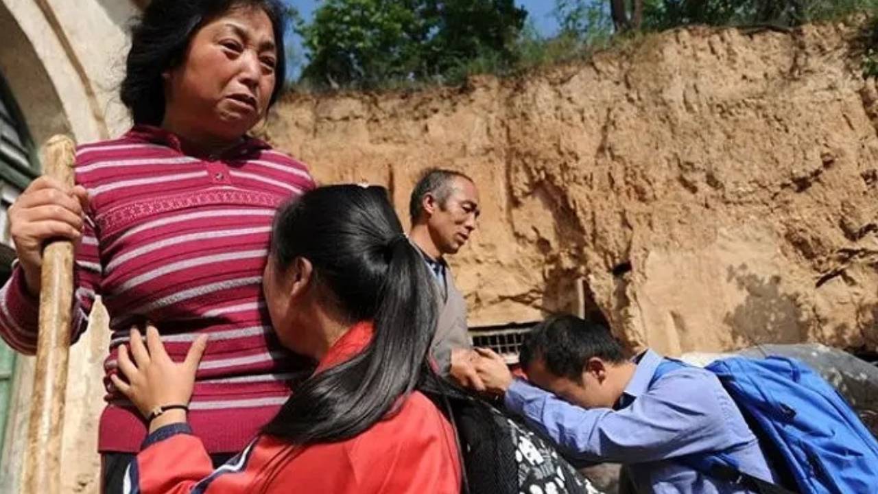 Phận làm con, tuyệt đối đừng oán trách 3 điều này kẻo hối không kịp