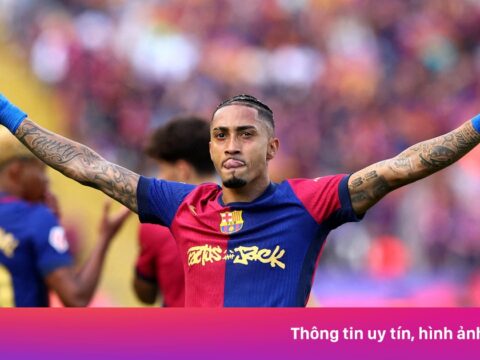 Raphinha giá trăm triệu euro đã xuất hiện