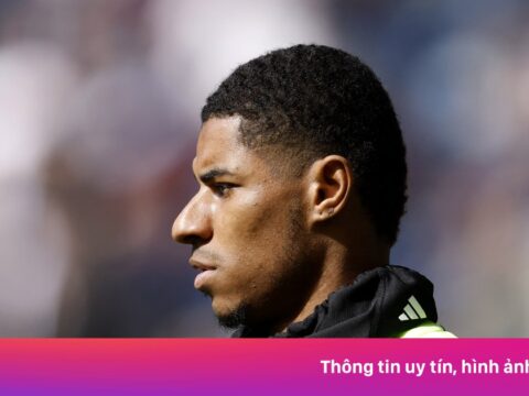 Rashford quyết không giảm lương