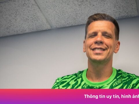Szczesny thắng lớn trong canh bạc với Barcelona