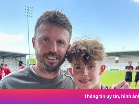 Hậu duệ Carrick và Rooney cùng tỏa sáng ở học viện MU