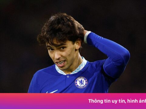 Chelsea quá kỳ lạ