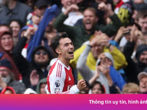 Arsenal phô diễn chiều sâu, thách thức Liverpool