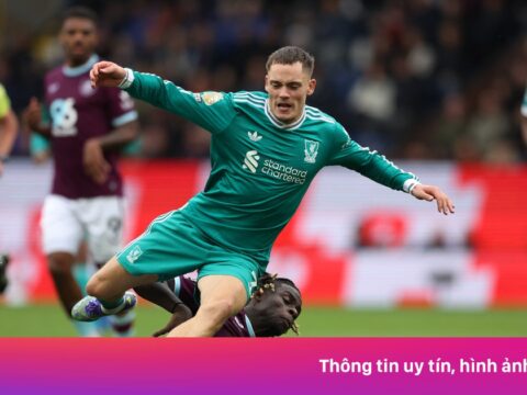 Chuyện gì đang xảy ra với ‘bom tấn’ của Liverpool