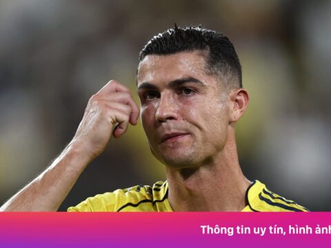 Al Nassr thắng đậm trong ngày vắng Ronaldo