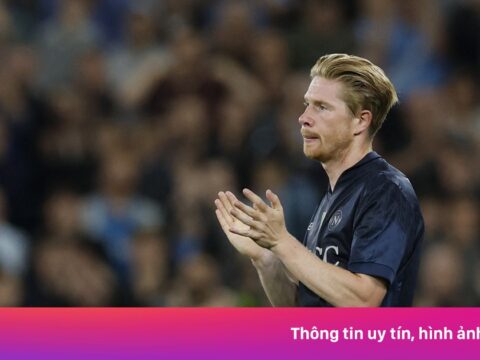 Conte xin lỗi De Bruyne