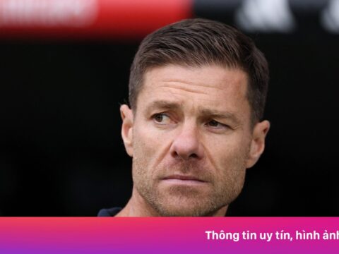 Xabi Alonso chỉ trích học trò