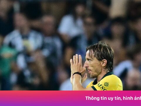 Ở tuổi 40, Modric vẫn làm thay đổi cả Milan