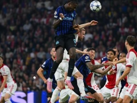 Inter Milan hạ Ajax nhờ tuyệt chiêu không chiến của Marcus Thuram