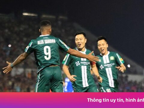 Đội bóng của Công Phượng loại đại diện V.League khỏi Cúp Quốc gia