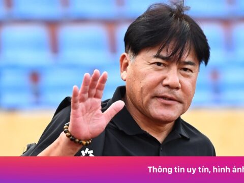 HLV đầu tiên mất việc ở V.League 2025/26