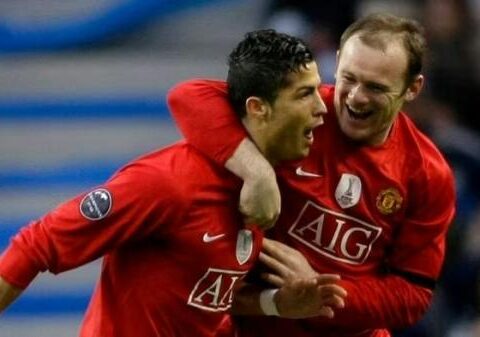 Rooney: “Ronaldo có bộ não khác người”