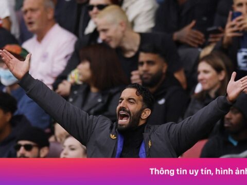 Tới lúc MU xem xét sa thải Amorim