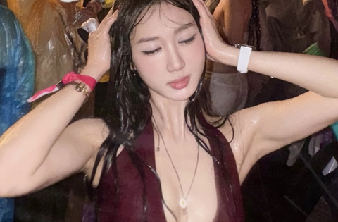 Thoát vibe “nàng thơ”, Mina Young lên đồ “đốt mắt” fan, khoe visual đỉnh cao