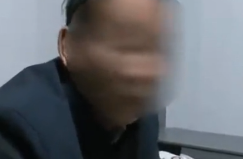 “Nướng” tiền tỷ cho nữ streamer, fan nam hối hận, khóc lóc xin lỗi vợ sau khi bị phát hiện