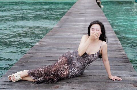 Hot girl TikTok khoe vóc dáng, khiến fan đồng lòng “mặc kệ, nhắm mắt yêu luôn”!