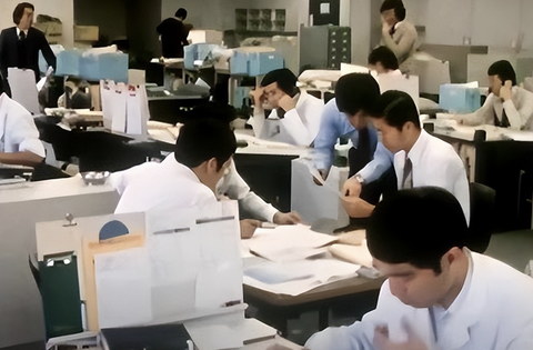 Bằng đại học Nhật Bản đã từng “quý như vàng” – Vì sao giờ trở nên mờ nhạt?
