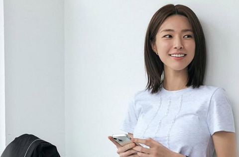 Lương chồng 5 triệu, chị vợ lương gấp 5 công khai 1 thứ khiến dân mạng nghe sướng cả tai
