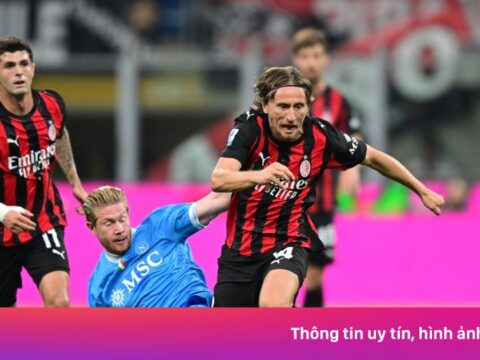 Modric thắng De Bruyne trong cuộc chiến của những lão tướng