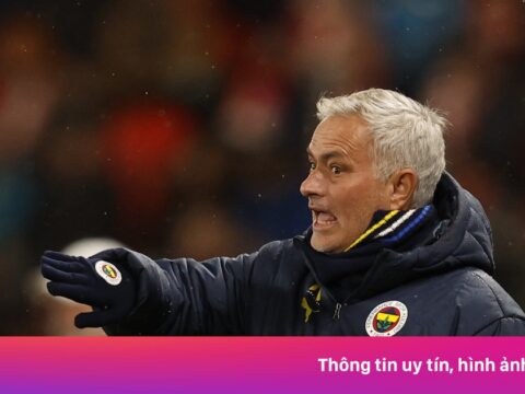 Mourinho khiến Fenerbahce phẫn nộ