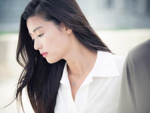 Phụ nữ sau 40 tuổi vì sao dễ dàng ly hôn đến thế?