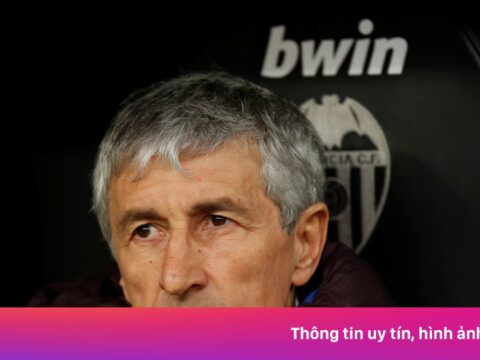 HLV của Beijing Guoan khâu 4 mũi sau trận đấu với CAHN