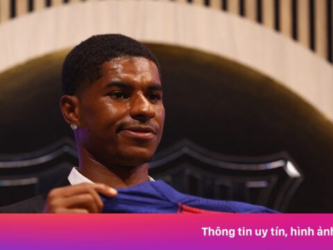 Rashford mất bộn tiền nếu bám trụ Barca