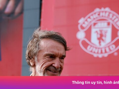 Cách ông trùm hóa chất Ratcliffe quyết tinh chế MU