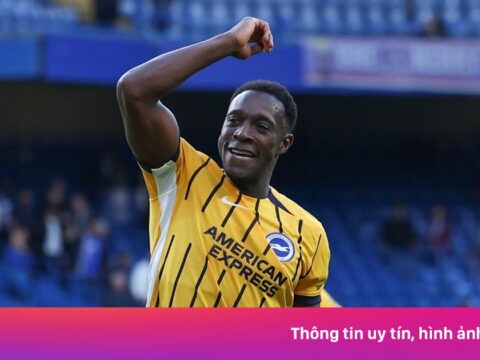 Welbeck gây kinh ngạc