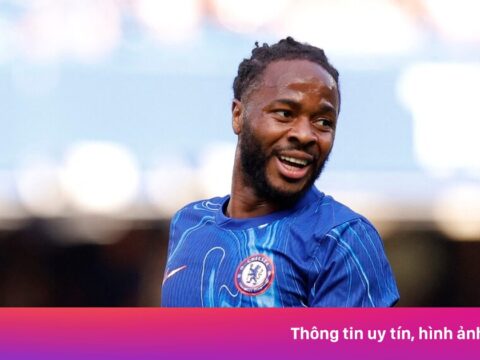 Sterling bị cô lập ở Chelsea