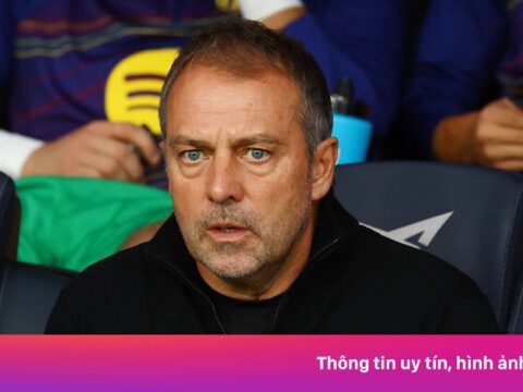 Flick thừa nhận sự thật mất lòng về Barca