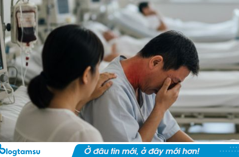 Người đàn ông đột nhiên phát hiện mắc UT nhờ 1 lần đi… hát karaoke