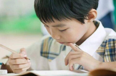 4 kiểu trẻ tuyệt đối đừng đánh mắng: Tưởng gây rối nhưng lại là tín hiệu IQ cao, khéo nuôi dạy sẽ thành thiên tài