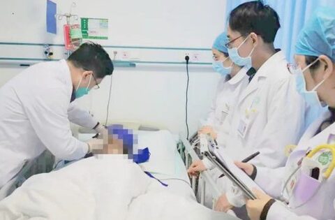 Nam sinh 15 tuổi nhập viện, bác sĩ sốc khi thấy gan “trắng xóa” – hồi chuông cảnh báo từ những ly trà sữa chiều tan học