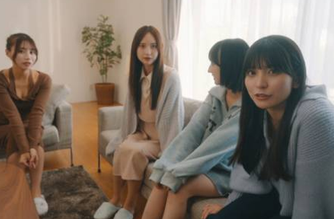 Steam lại ra mắt thêm một game hẹn hò thực tế ảo nữa, người chơi sống chung nhà cùng dàn mỹ nữ