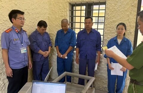 Bắt Phó giám đốc Bệnh viện Phổi Hà Nội vì làm giả bệnh án cho tội phạm