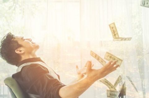Tháng 8 Âm lịch: 3 con giáp này may mắn “lộc lá” đầy nhà